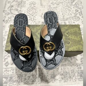 Gucci sandals. Never worn. Comes with box. Size 6.5-7. See description.